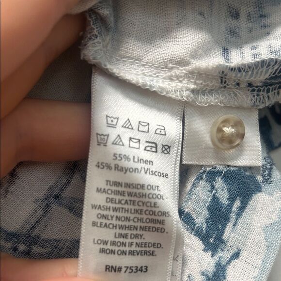 Cynthia Rowley Blue and White Casual Button Down Shirt - Picture 8 of 9